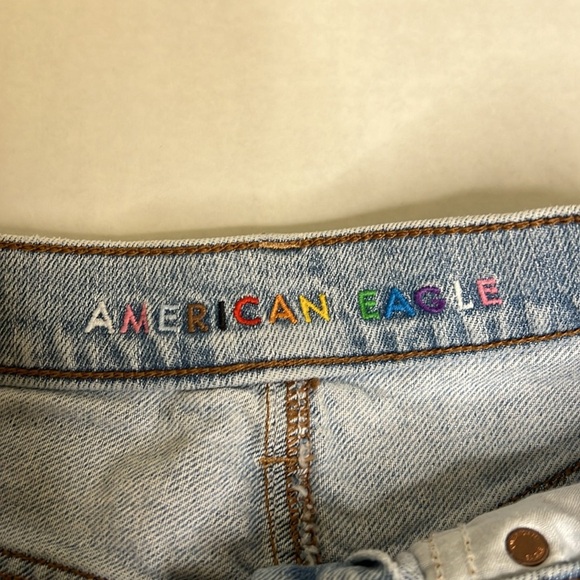 AE PRIDE 90’s BOYFRIEND SHORTS 2 - Picture 6 of 16